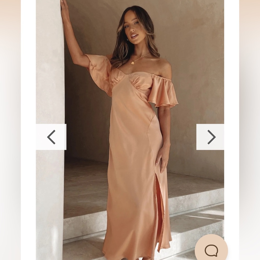 Billy J Louisa dress in apricot/peach.